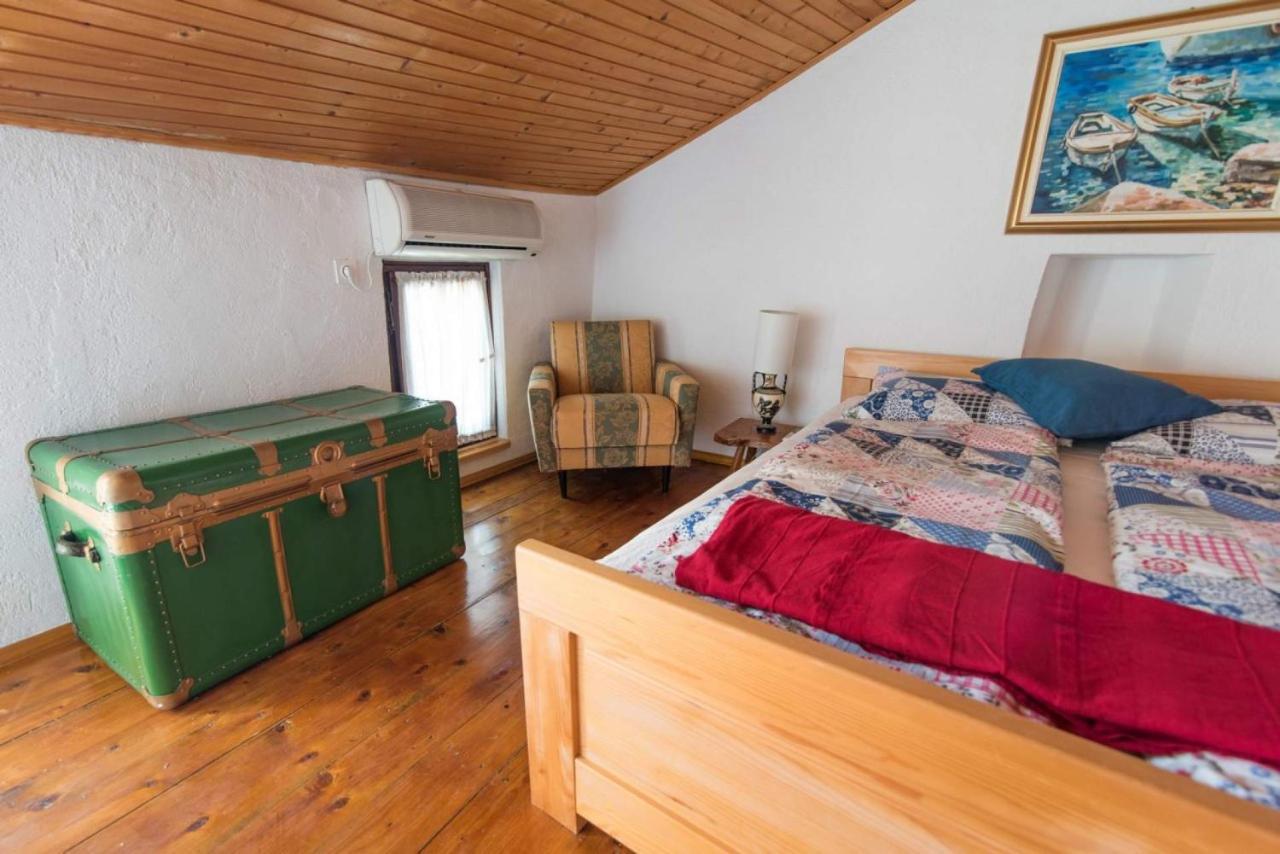 Rustica Apartment Vrbnik  Exterior photo
